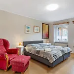 Haus Deichgraf 아파트 *