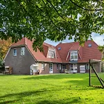 Haus Deichgraf شقة